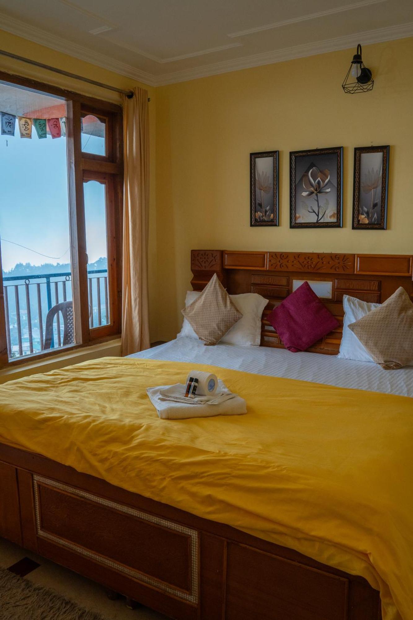 The Unmad - Dharamkot Bed & Breakfast Дхарамсала Екстериор снимка
