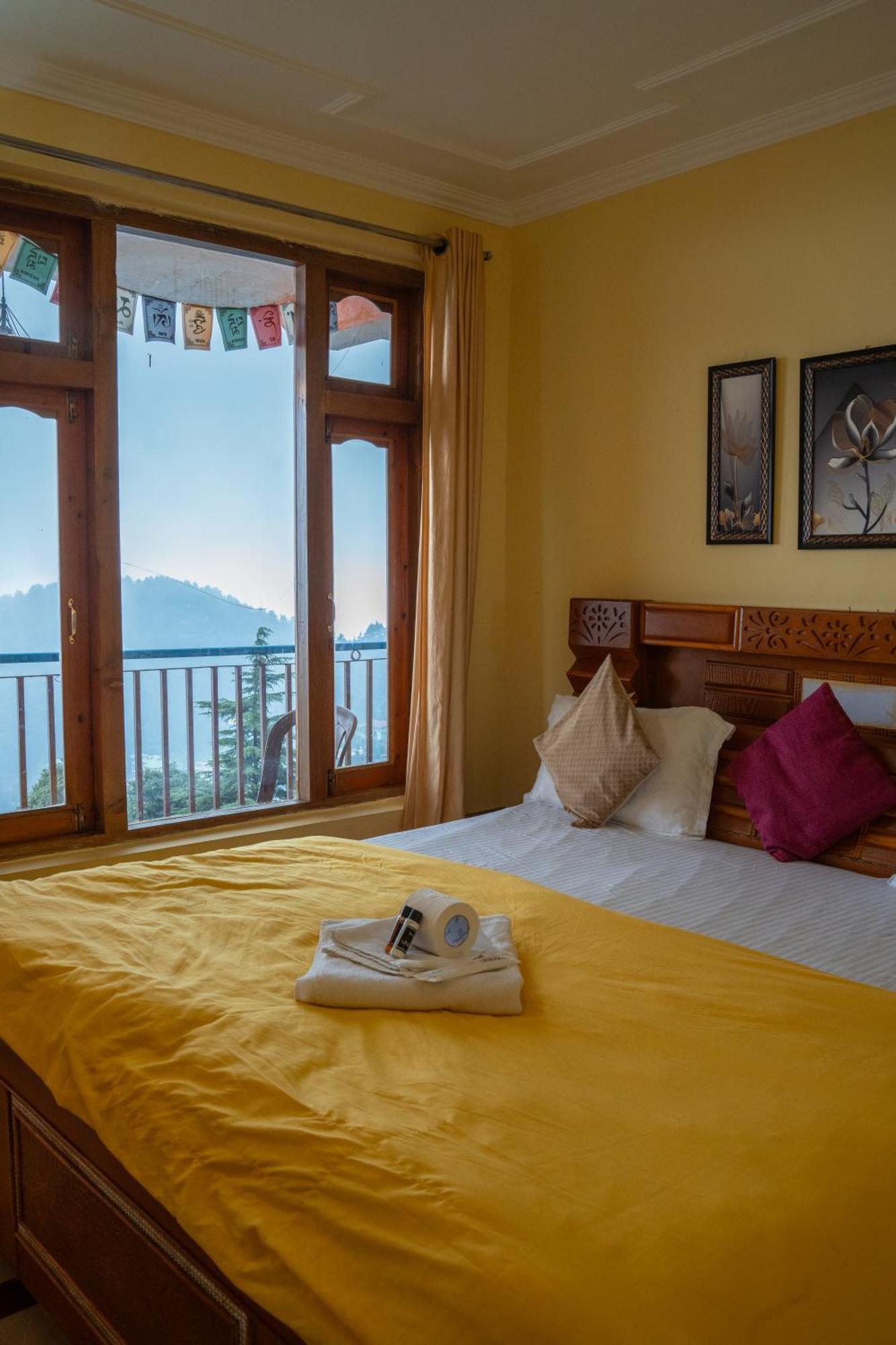 The Unmad - Dharamkot Bed & Breakfast Дхарамсала Екстериор снимка