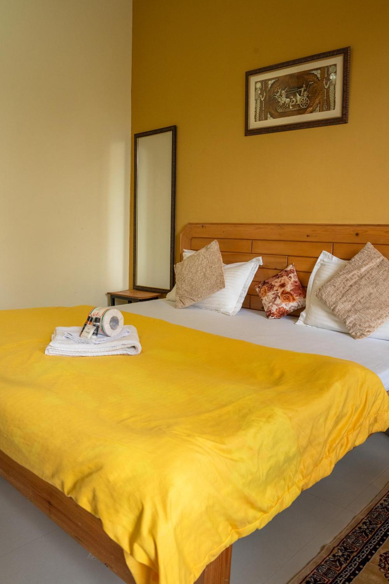 The Unmad - Dharamkot Bed & Breakfast Дхарамсала Екстериор снимка