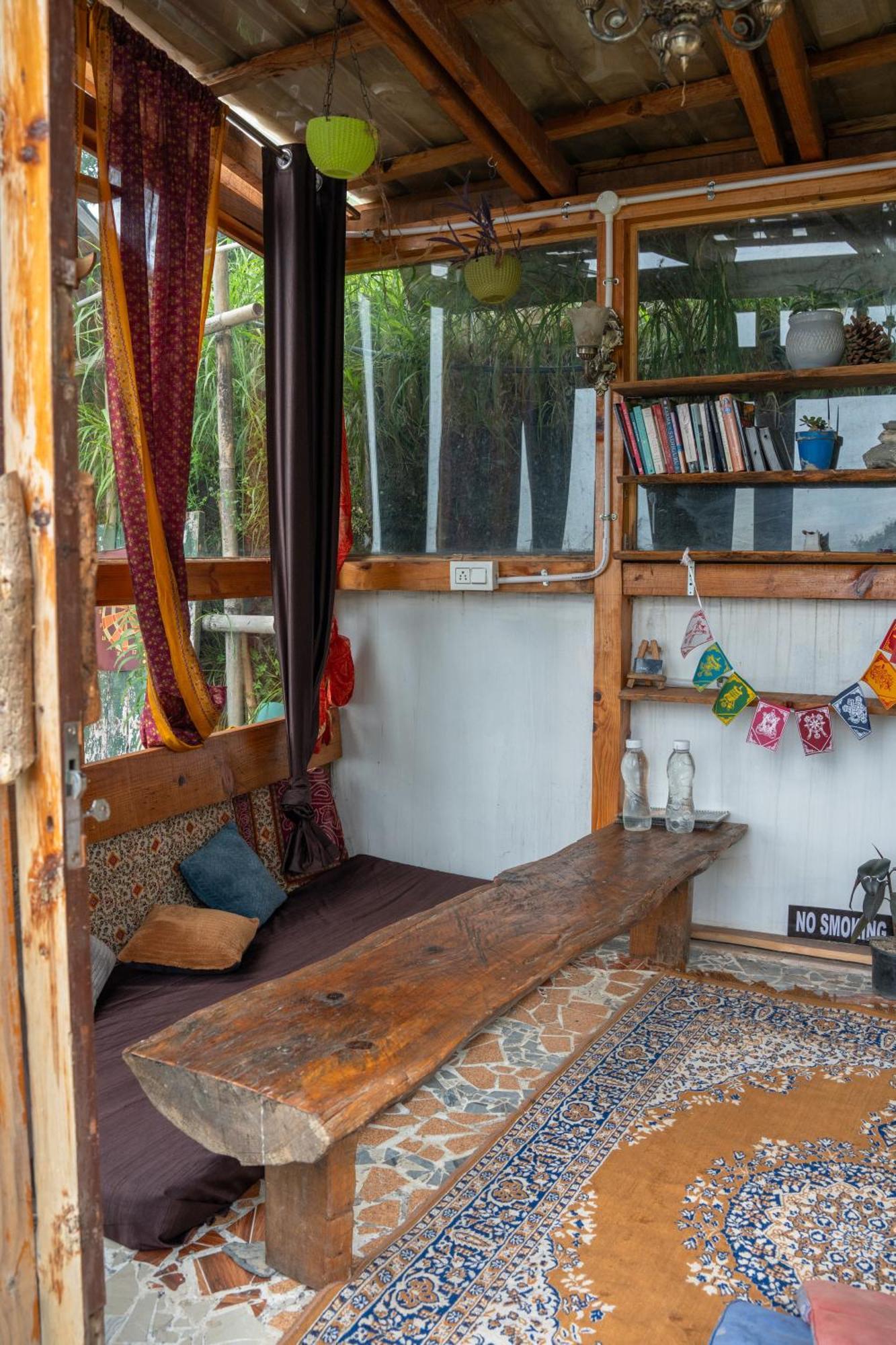 The Unmad - Dharamkot Bed & Breakfast Дхарамсала Екстериор снимка